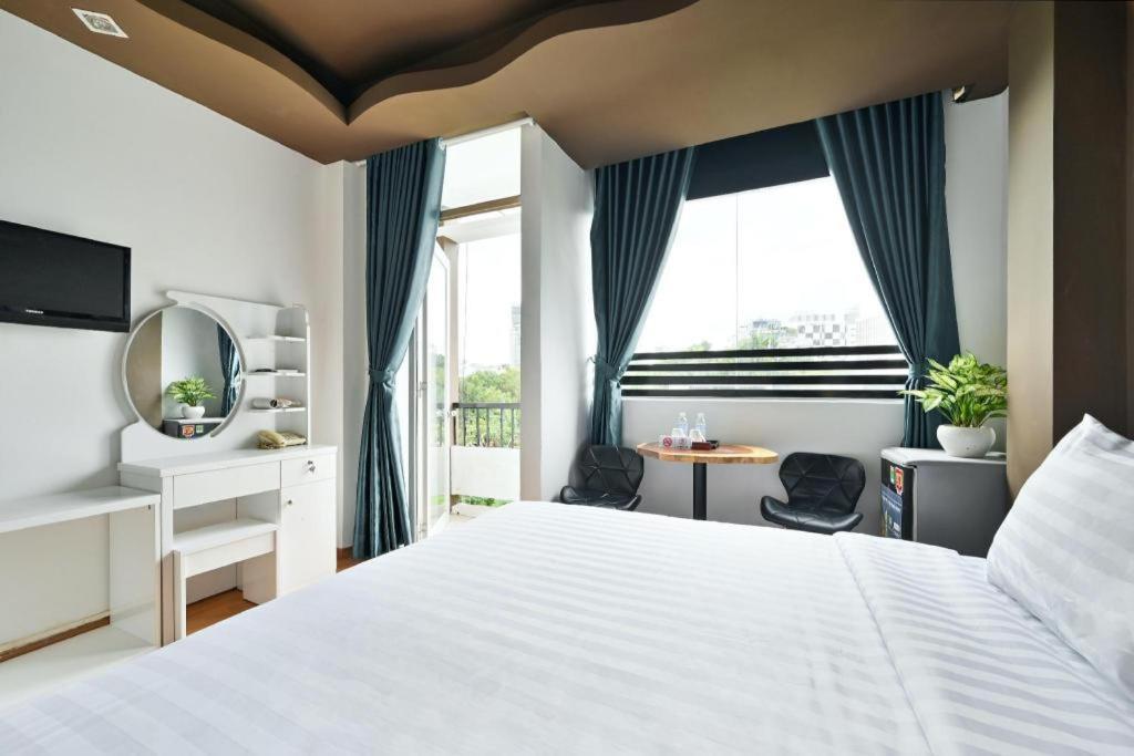 The Noble Swan Wood Park Hotel Hô Chi Minh-Ville Extérieur photo
